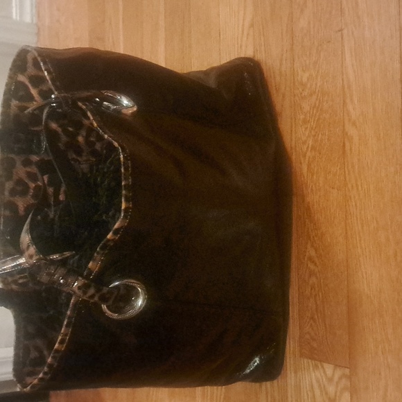 Closet clearance - Picture 3 of 10